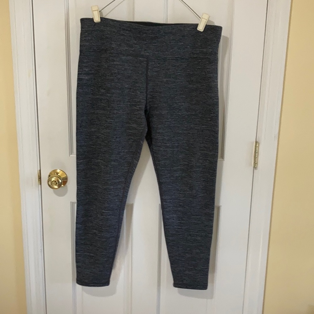 Athleta Altitude tight XL in gray